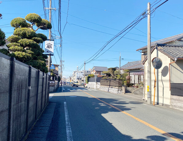 雄踏街道から訪れる場合